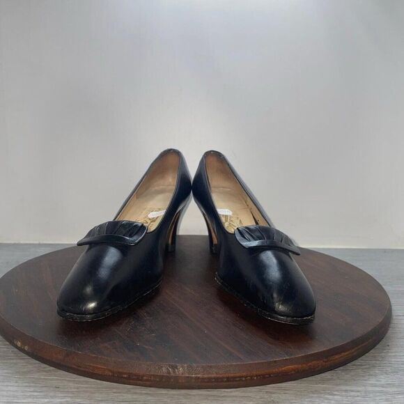 Salvatore Ferragamo Black Women’s 8.5 AA Leather Buckle Pumps Heel Y2K Vintage - Picture 4 of 9